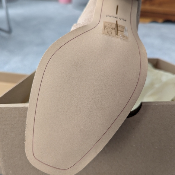 Dolce Vita Fynn Knee High Boot, size 8, Truffle color - Picture 2 of 5